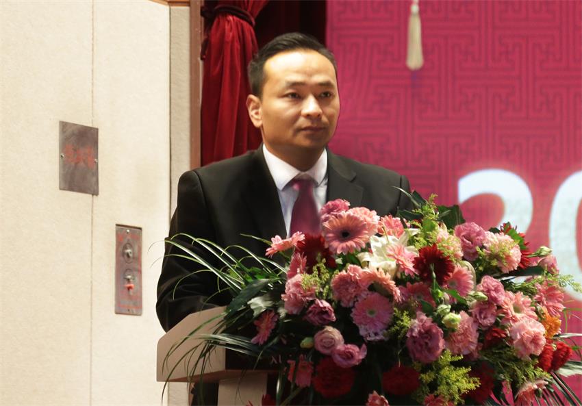 集团副总、纪委副书记张成彪同志作MK体育“关于2018年违纪违规及重大事故责任单位的通报及处理决定”