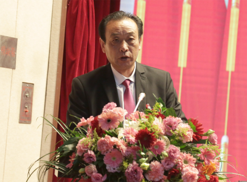 MK体育第一届党委班子选举大会---宝润实业集团党委常委、纪委副书记郑军同志作纪委工作报告